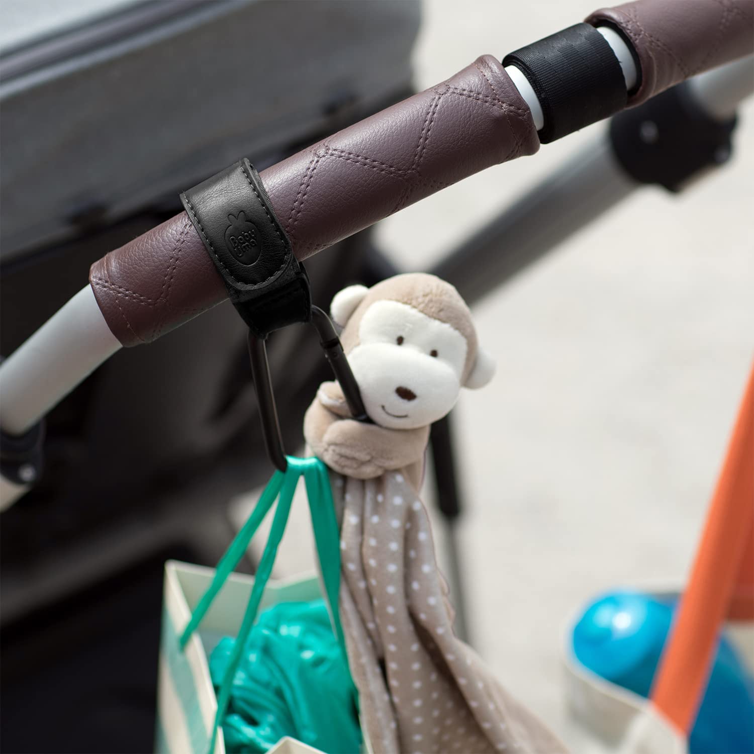Baby Uma Leather-Style Buggy Clips - 2-Pack of Universal Pram Clips, Non-Slip Buggy Accessories, Carry up to 5 kg per Buggy Clip, Pram Hooks for Bags,